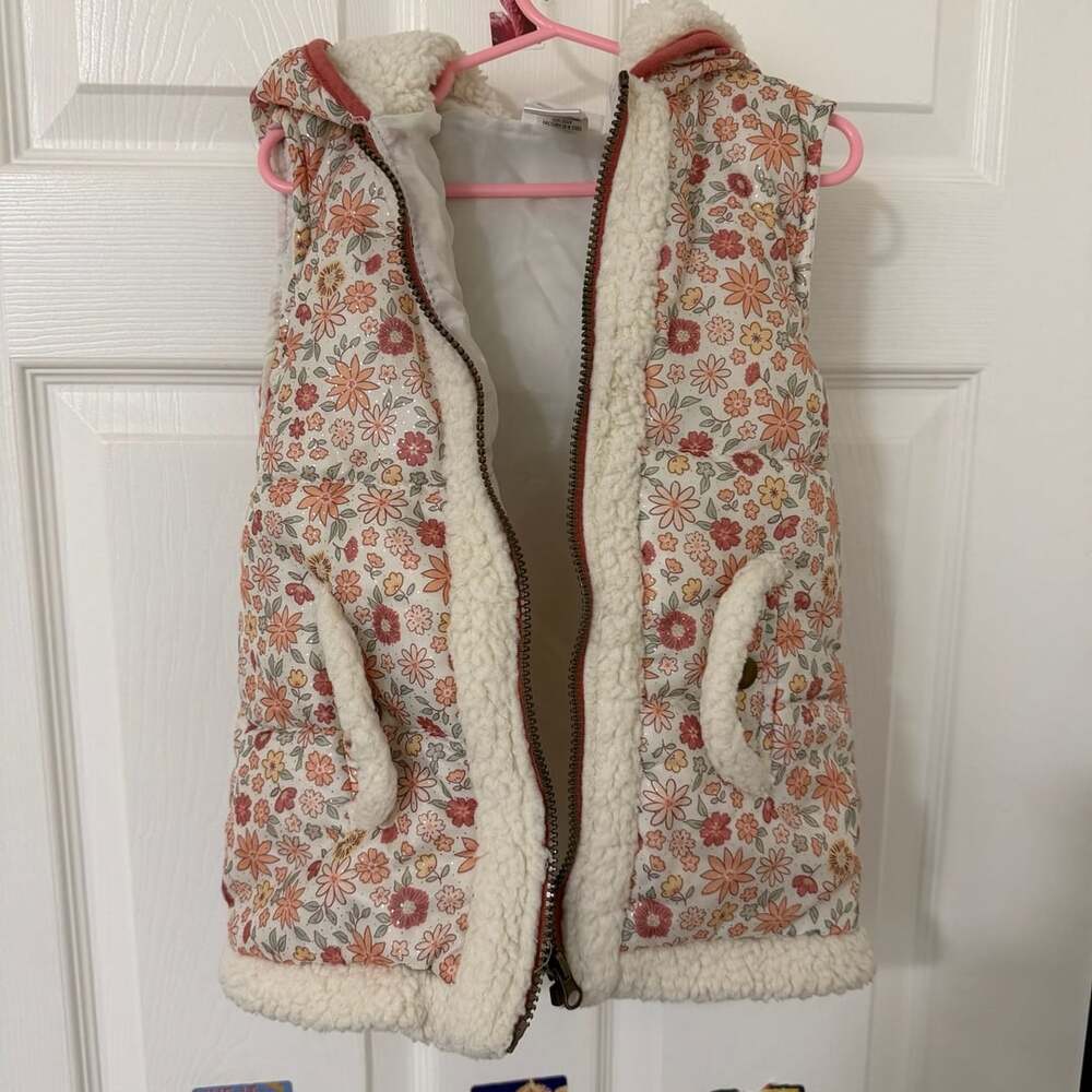 Little Lass Girls Floral Puffer Vest with Sherpa Trim and Hood Size 6X